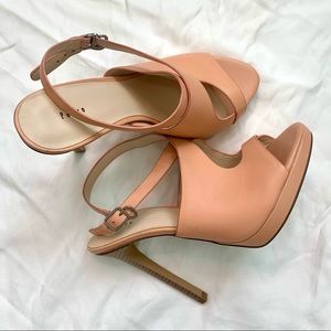 Pedro Garcia Size 5 Peach Nude Strappy High Heels